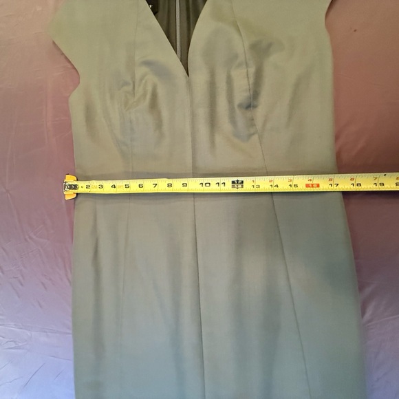 Akris Cotton/Silk Blend Olive Green V neck Shift Dress Size 10 MSRP $2960 - Picture 10 of 16